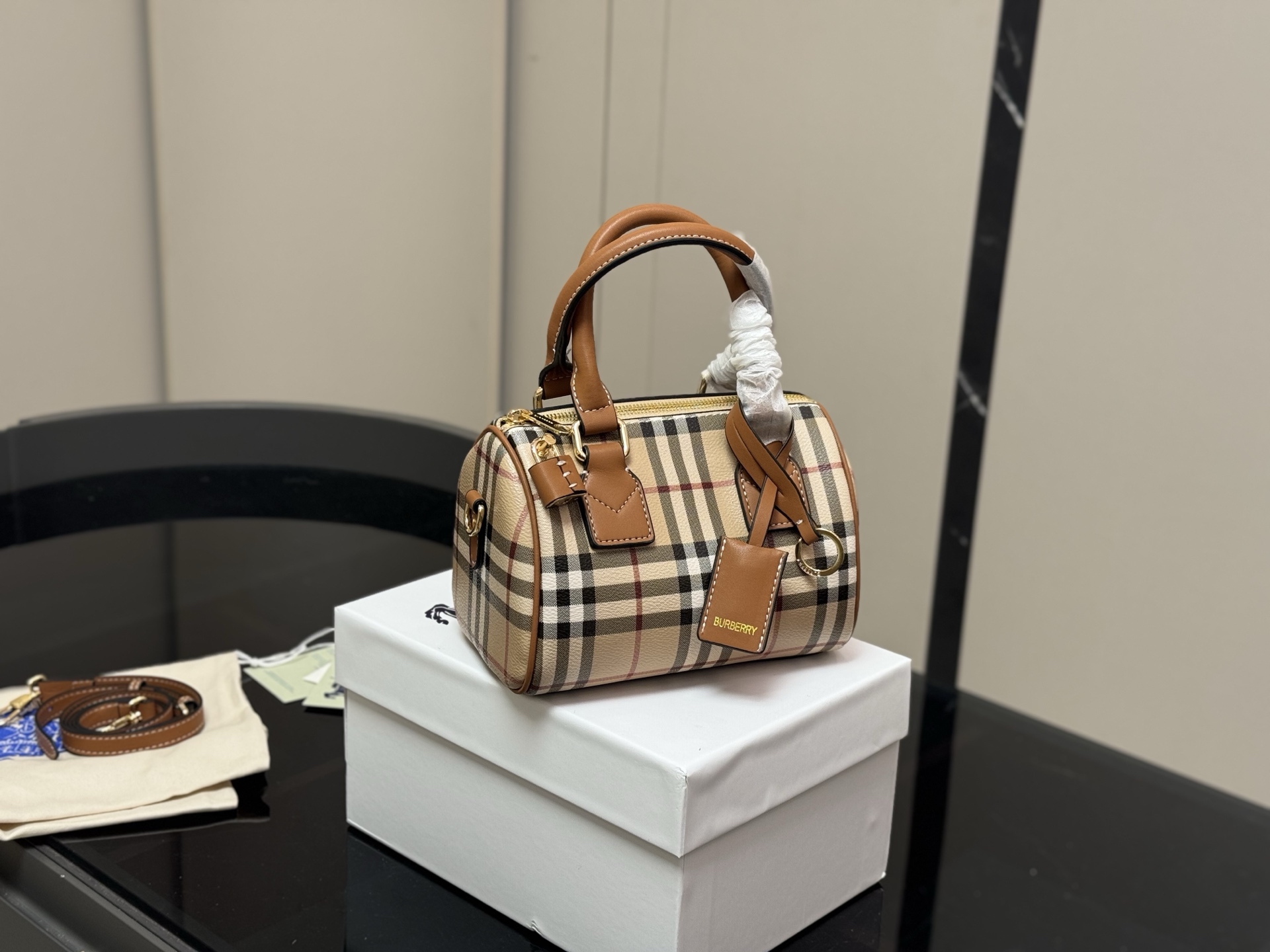 Burberry Pillow Bag - cnluxepick