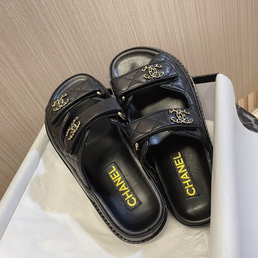 Chanel Beach shoes Classic slippers - cnluxepick