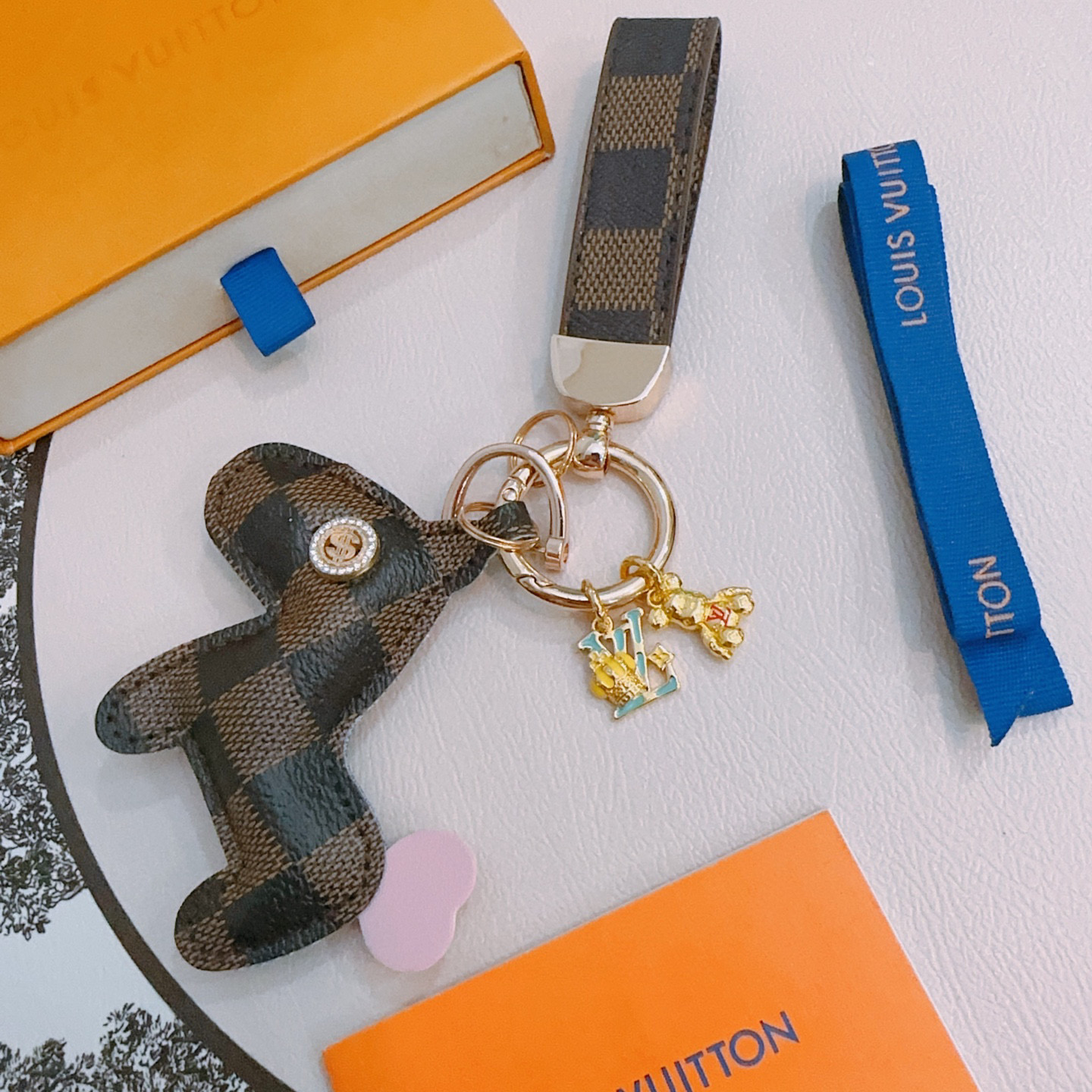 LV keychain bag buckle - cnluxepick