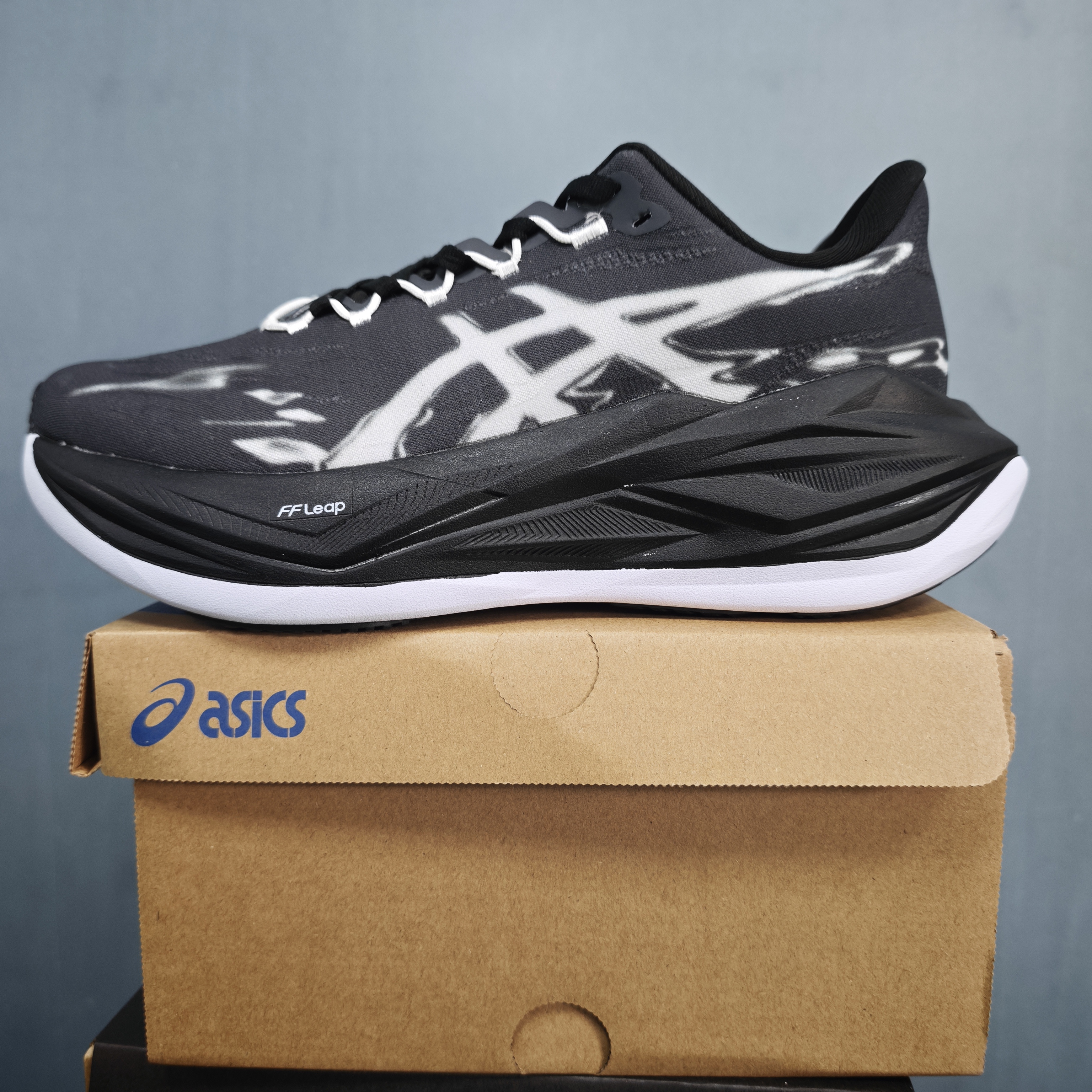 ASICS Superblast 3 Black/White