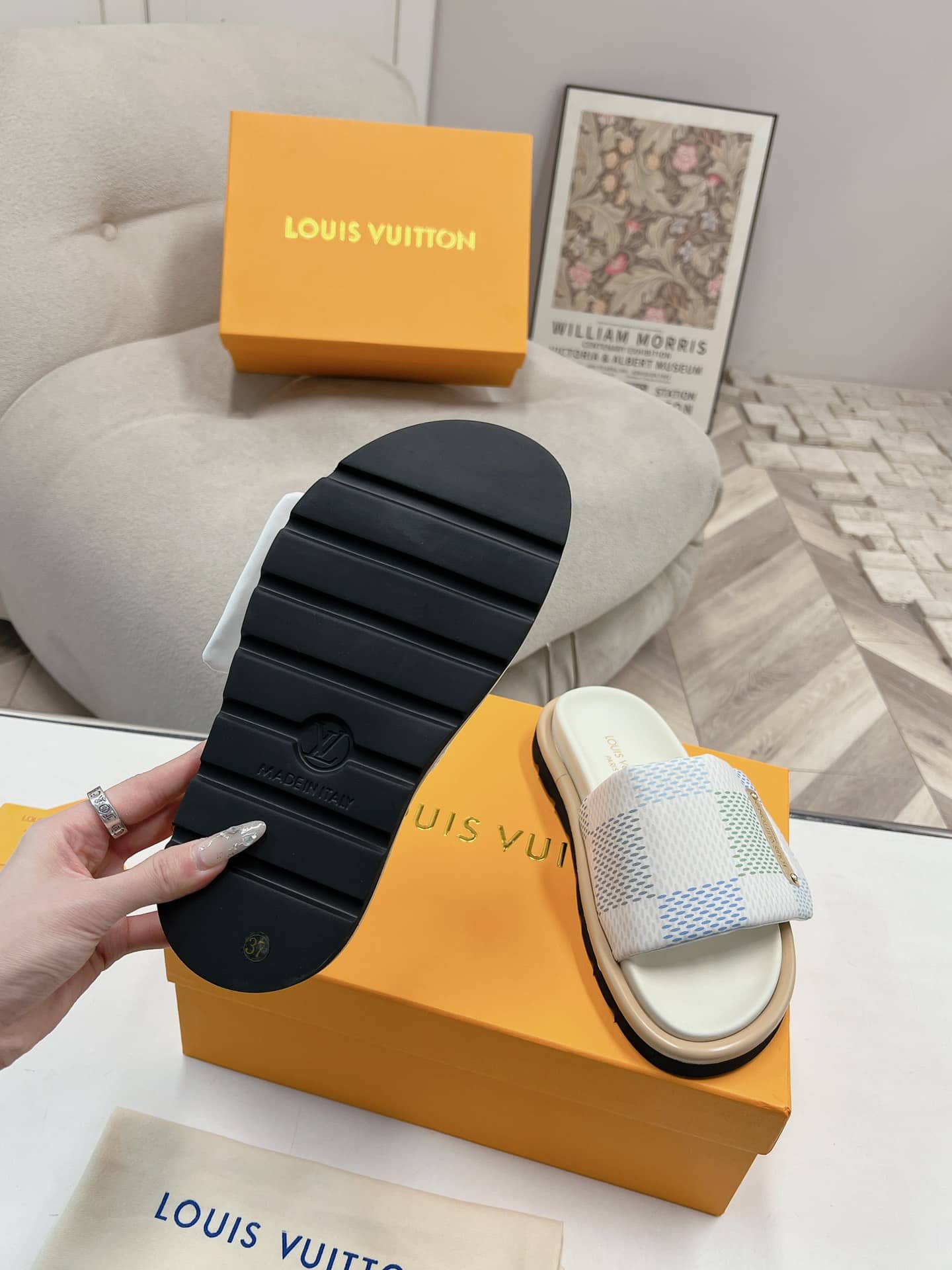 Louis Vuitton Pool Pillow Flat Comfort Mule Sandals Light Blue 1Actwm