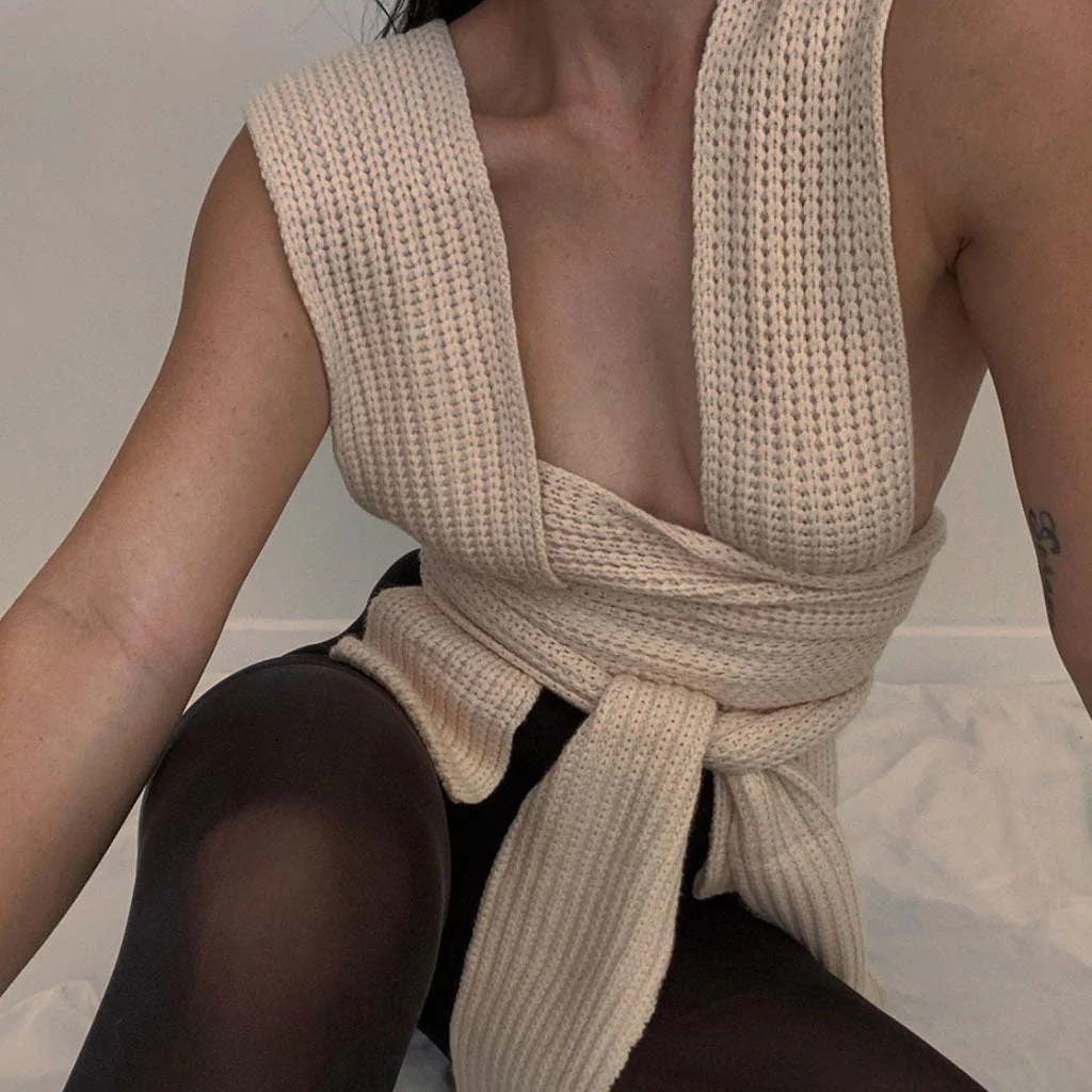 Cross-Wrap Knit Crop TopClistos