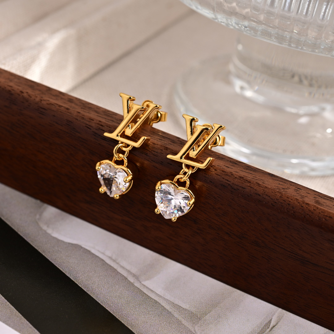 LV Iconic Heart-Shaped Earrings - cnluxepick