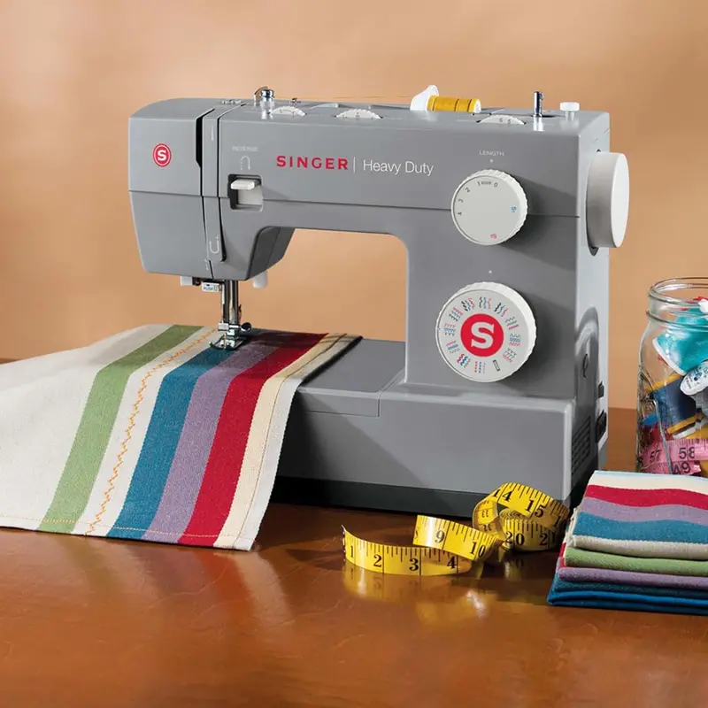 SINGER Heavy-Duty 4423 Sewing Machine – Full-Metal Frame, 97 Stitches, LED Light & 1-Step Buttonhole