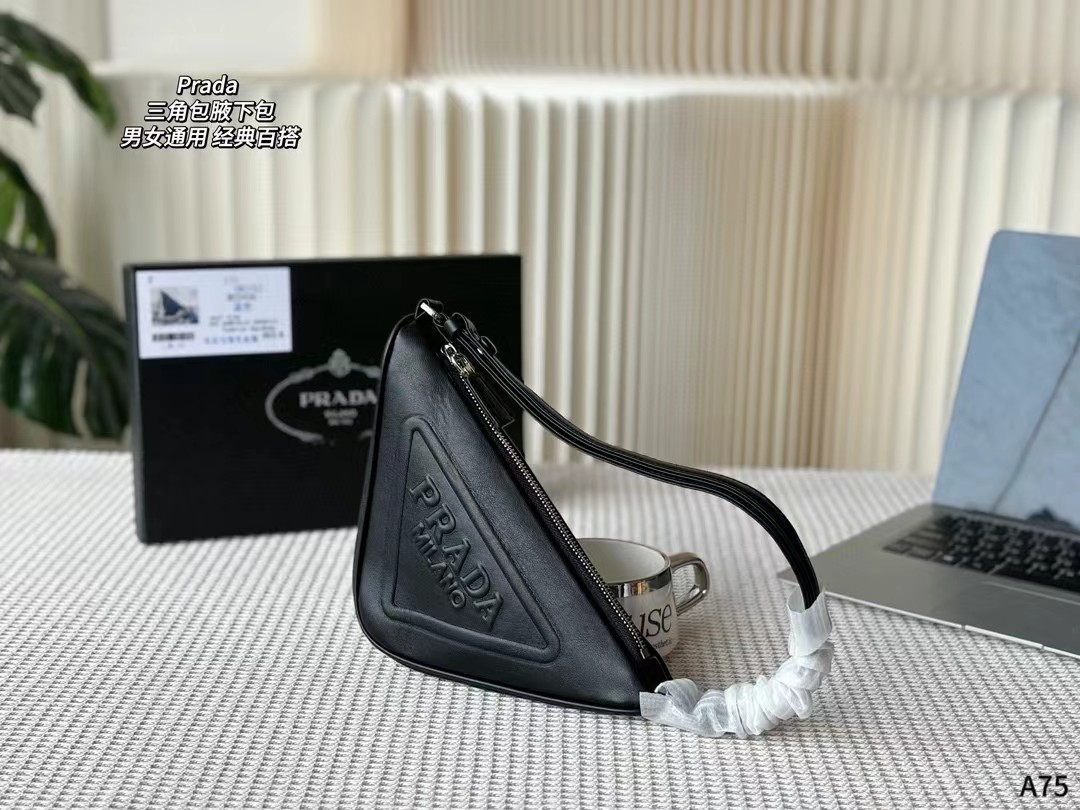 Prada Triangle Pouch / clutch in black saffiano leather - cnluxepick