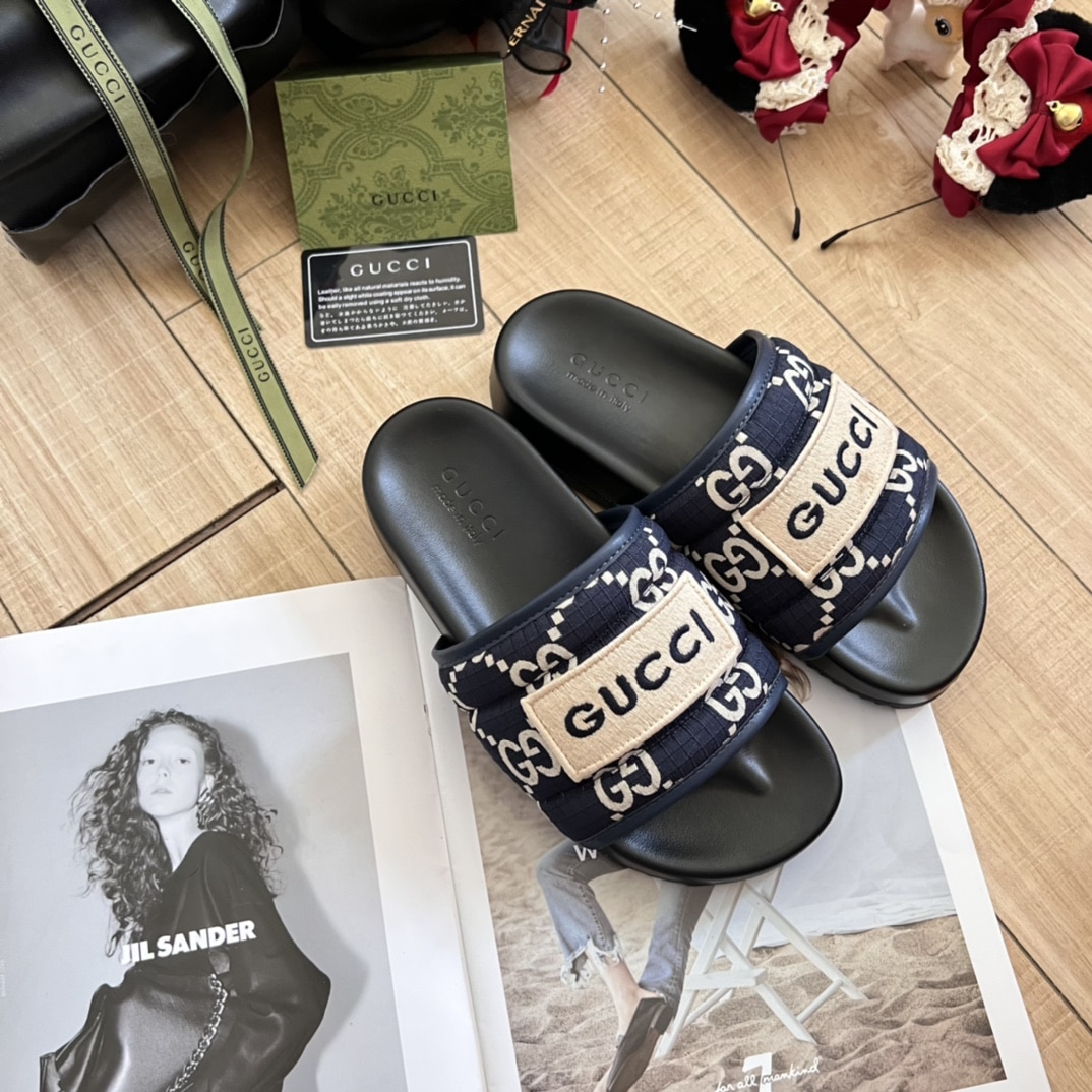 Gucci Gg Horizontal Strap Sandals With Tag In Blue