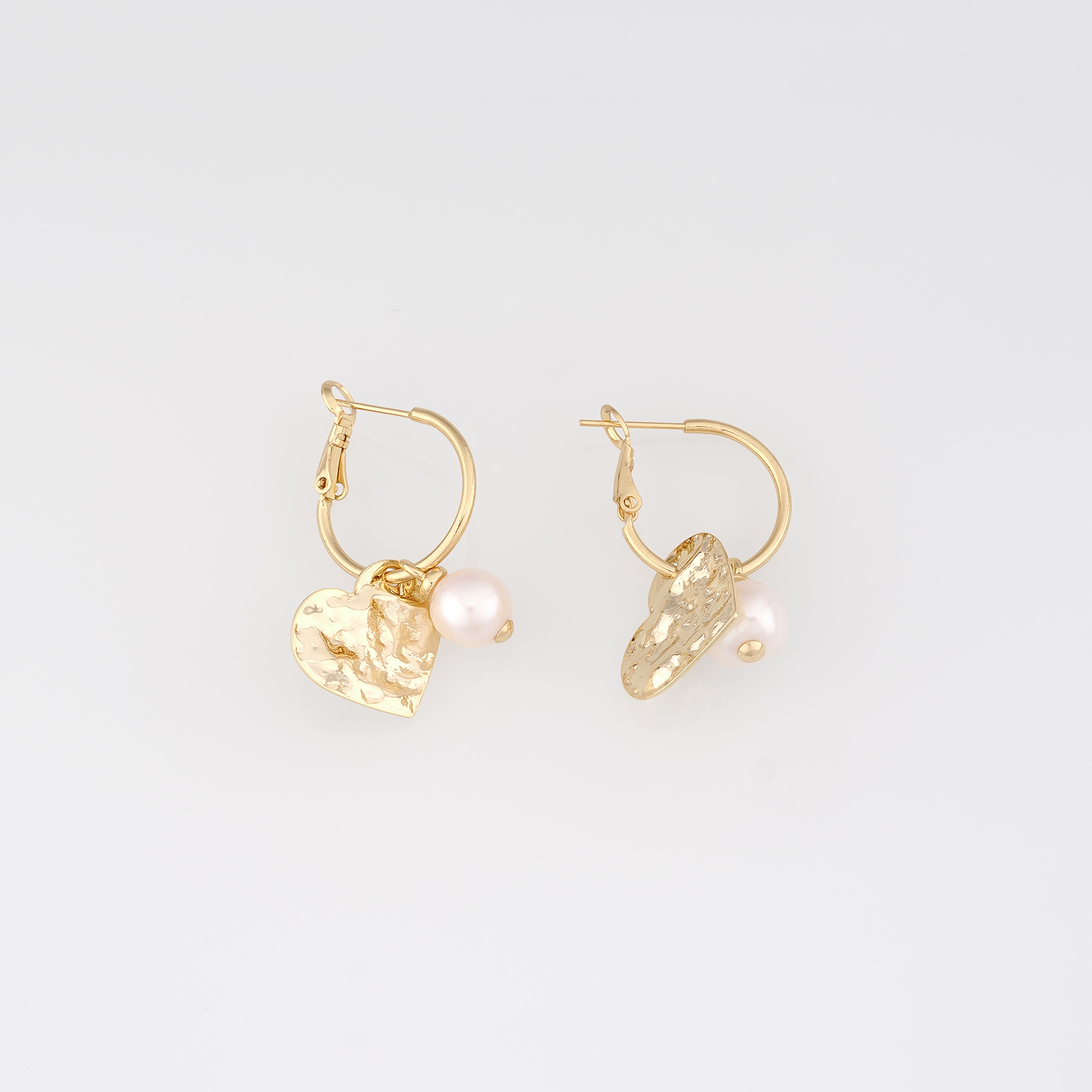 18K Gold Filled Heart Hoop Earring,Minimalist Earrings,Dainty Hoops,Huggie Earrings,Gift for Her