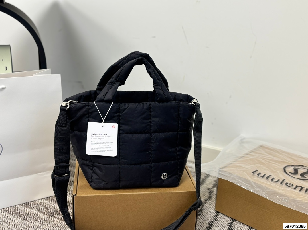 Lululemon Puff Bag - cnluxepick