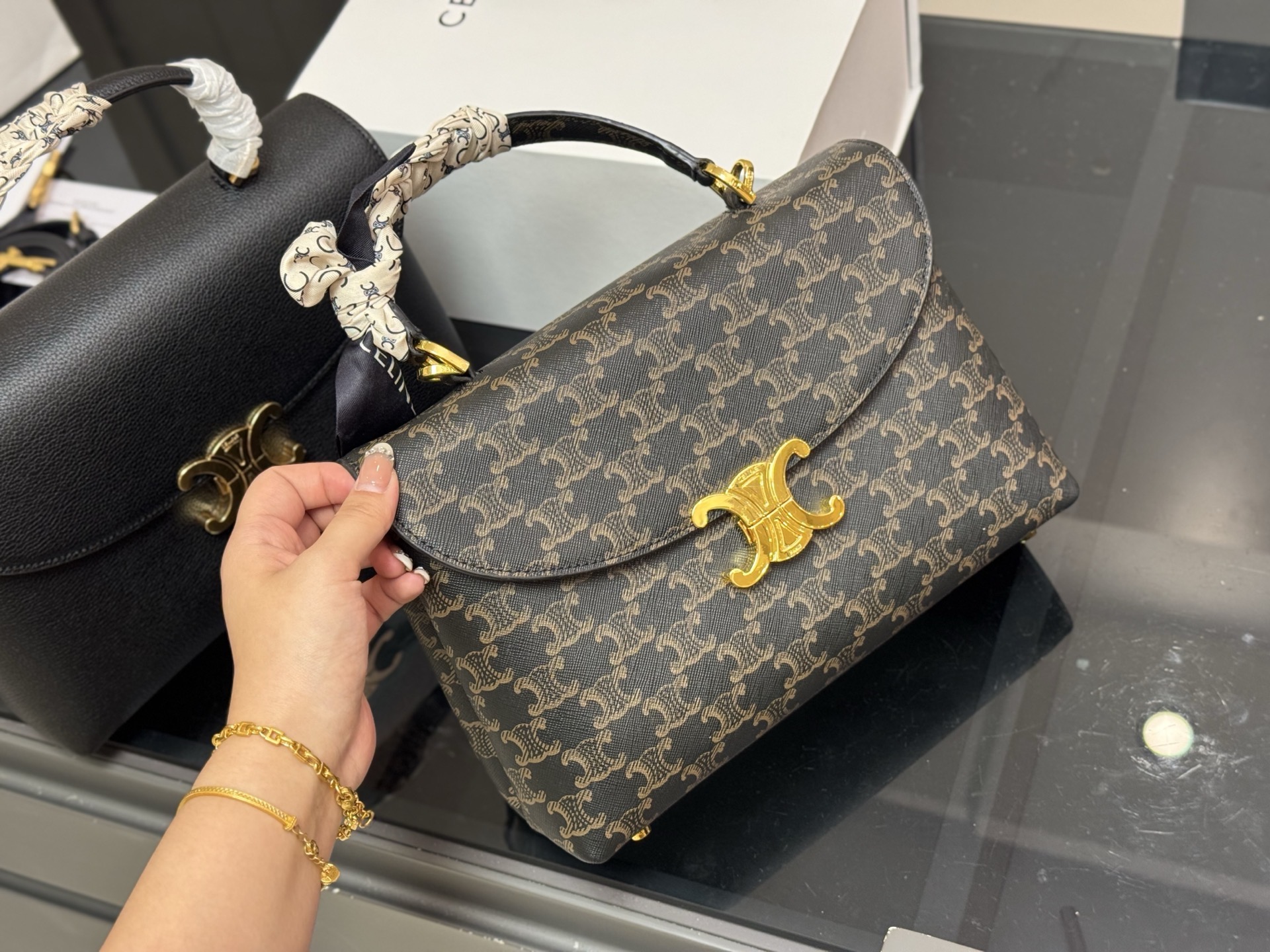Celine Nino Shoulder Bag - cnluxepick