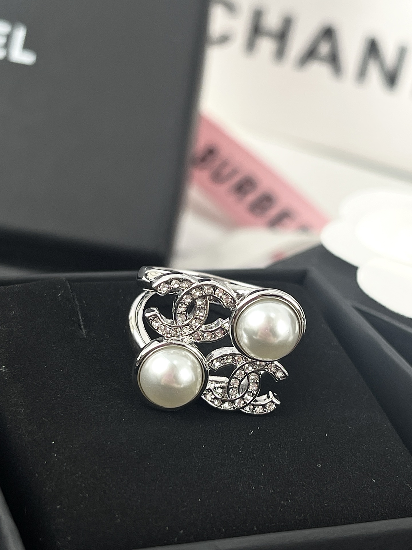 Chanel Silver Square Pearl Double C Full Diamond Ring - cnluxepick