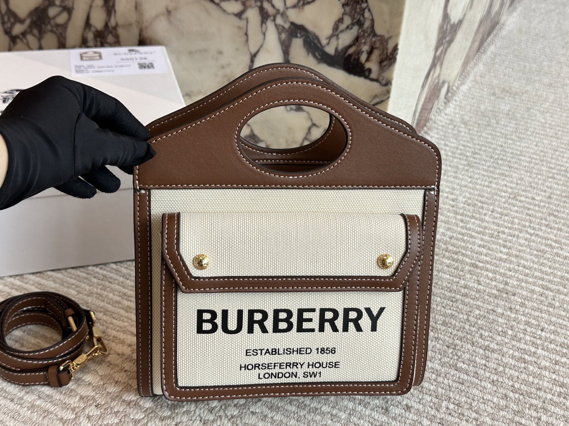 Burberry limited edition canvas bag - cnluxepick