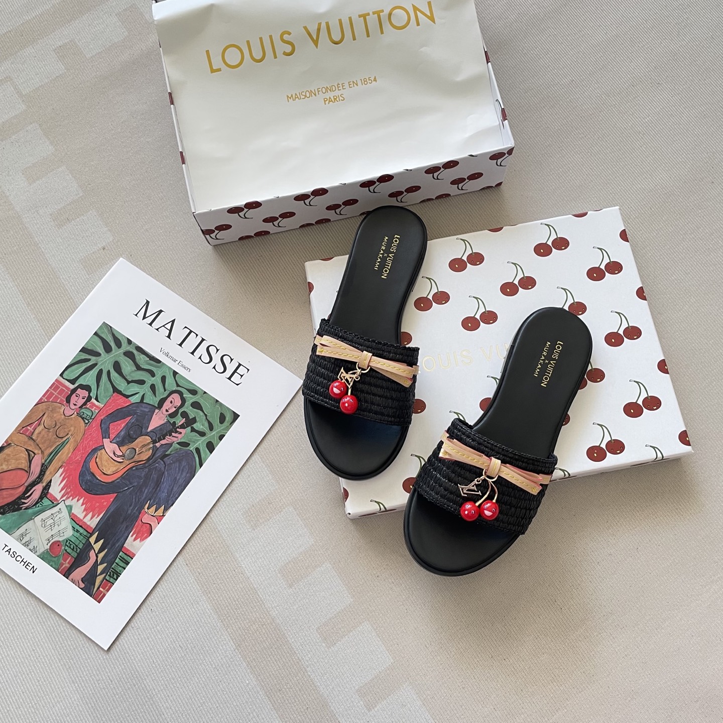 LV Cherry Series Slippers - cnluxepick