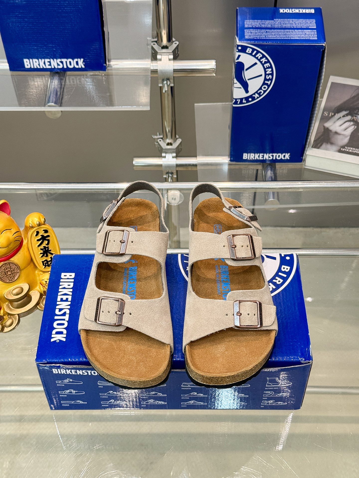 Birkenstocks are versatile for couples - cnluxepick