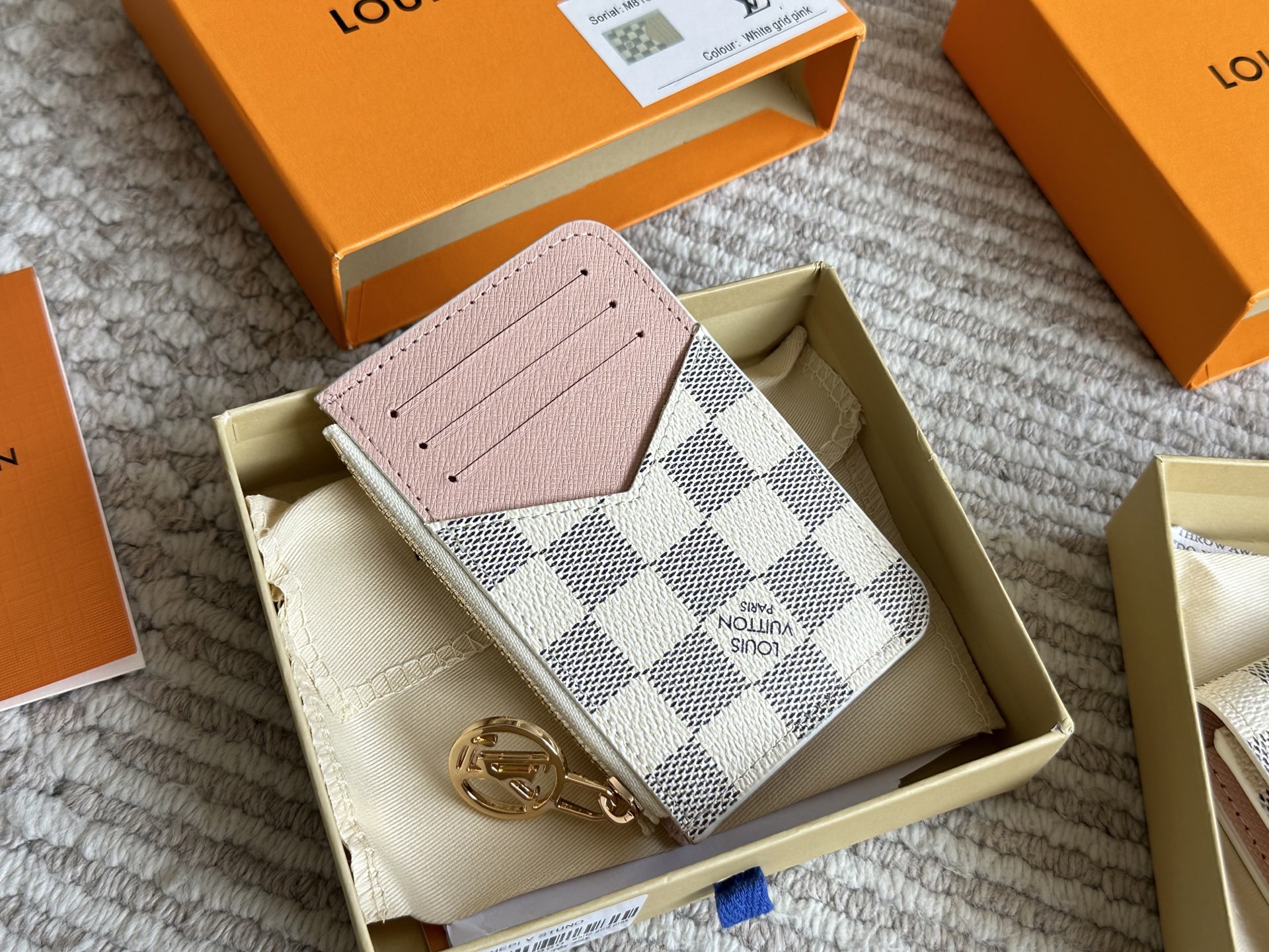 LV white coin purse - cnluxepick