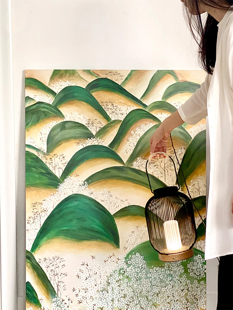 AH105 - Japanese Hand-Painted Oil 