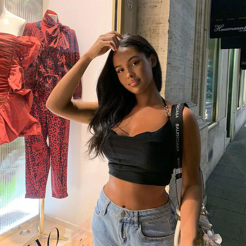 Halter Crop Top with Chain DetailClistos