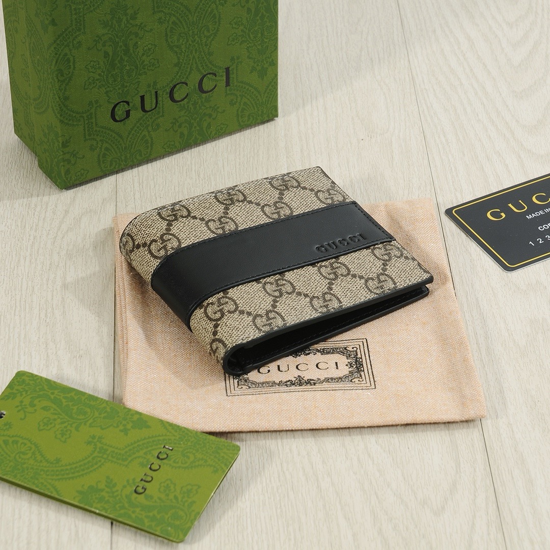 Gucci short bi-fold wallet - cnluxepick