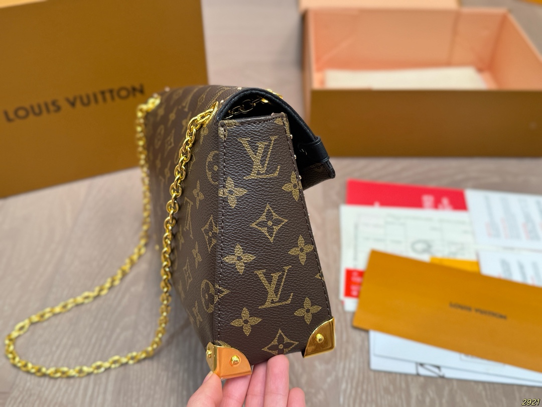 LV Trunkie Horizontal Bag - cnluxepick