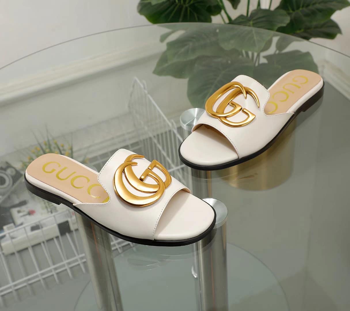 Gucci Princetown Gg Slippers Leather White