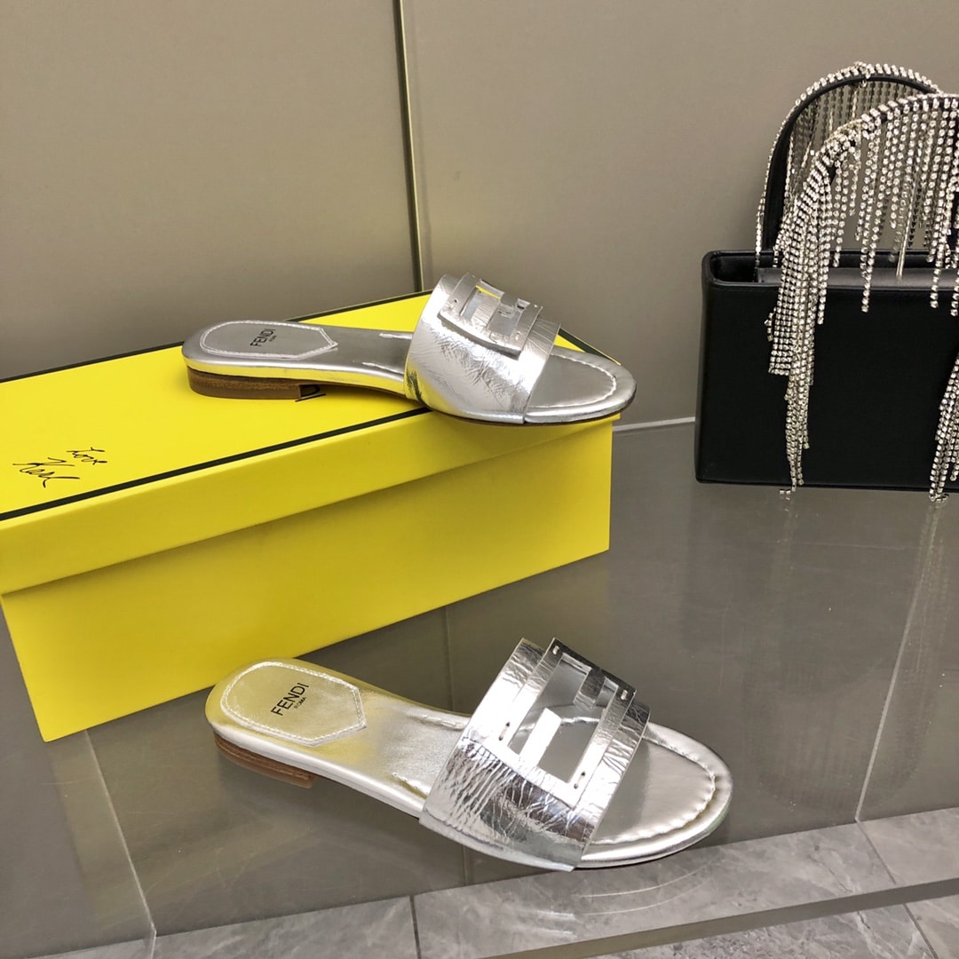 Fendi Baguette Silver Nappa Leather Slides 8R8136Ai16F0Ge7