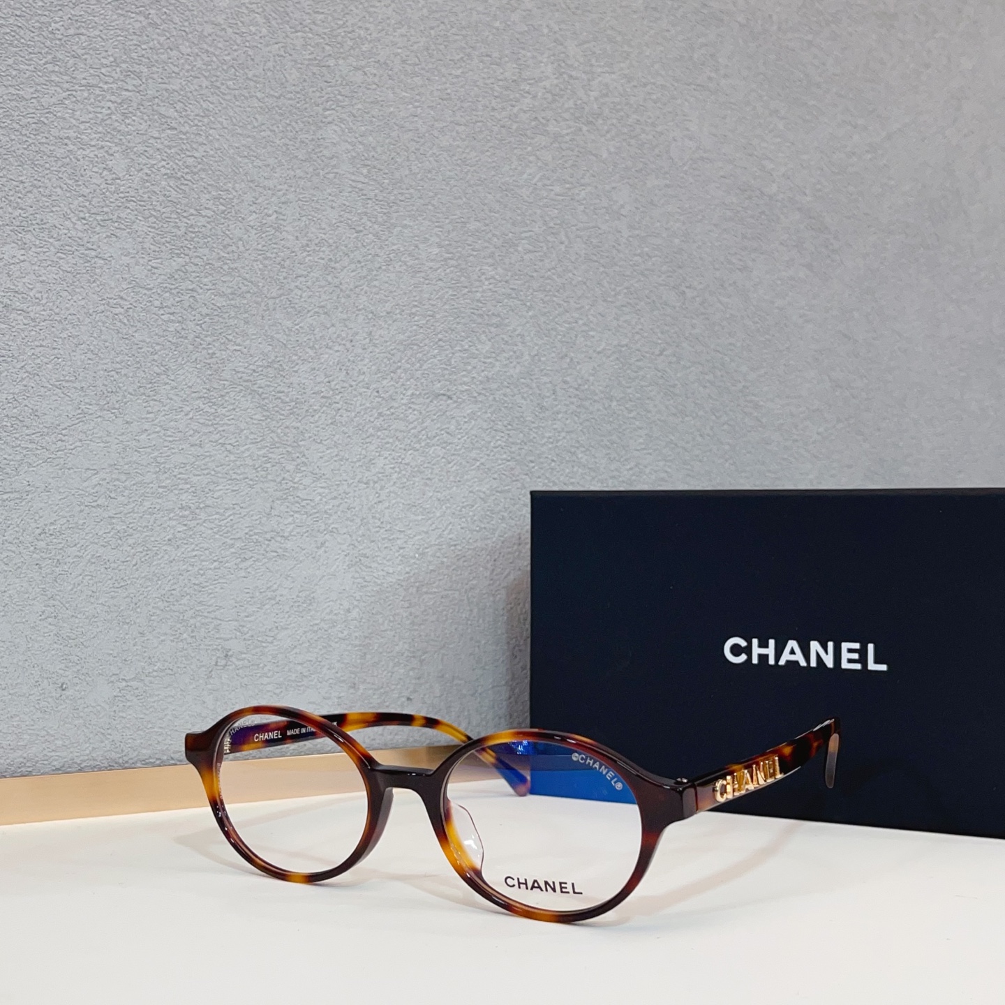 Chanel round-frame glasses - cnluxepick