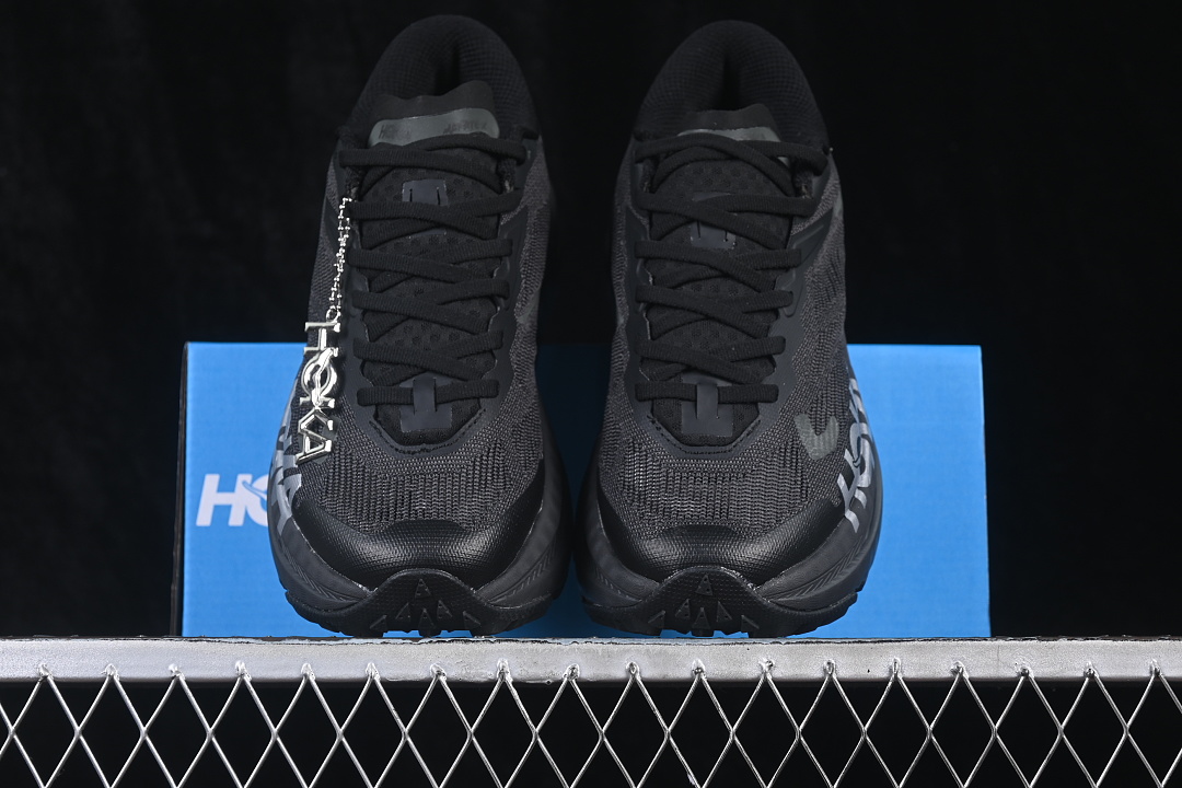 HOKA One One Mafate X