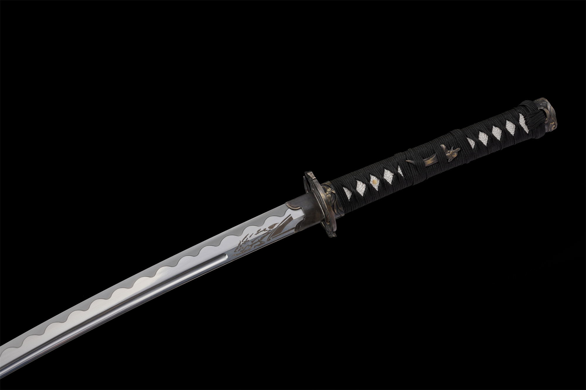 Ghost of Yotei Katana – Manganese Steel, Twin Wolf Tsuba, Full Tang