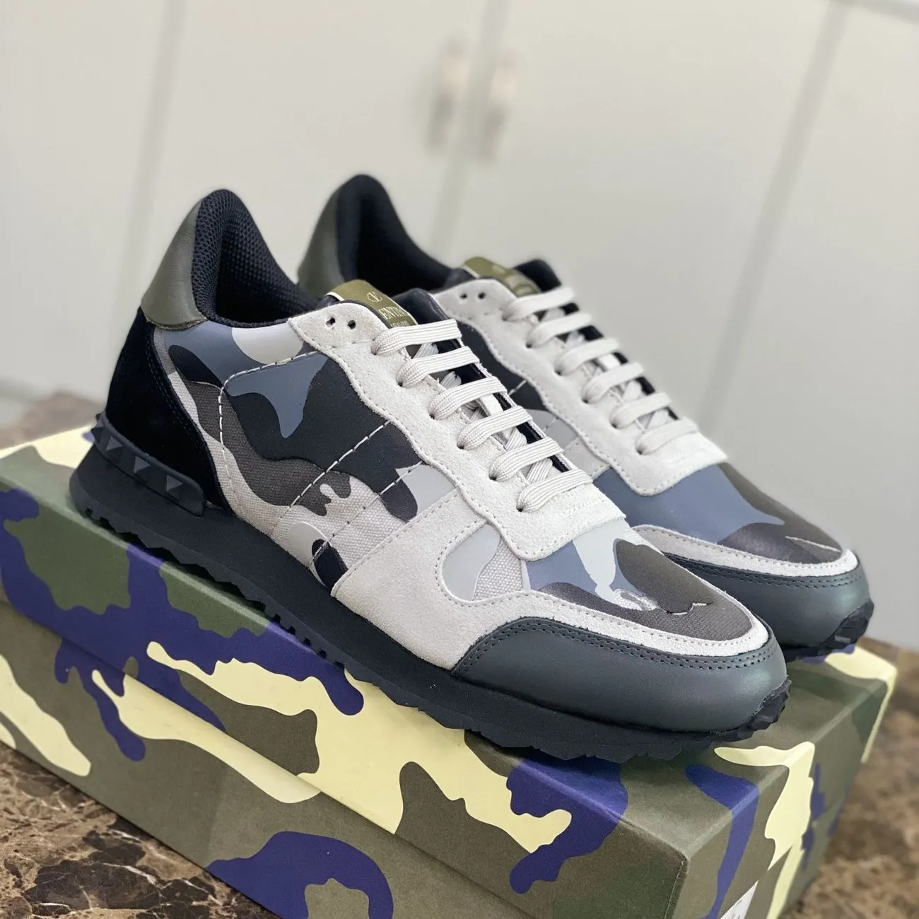 Valentino Sports  leisure men's shoes - cnluxepick