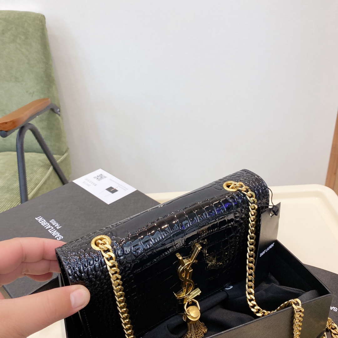 Saint Laurent Kate Medium Chain Bag With Tassel In Shiny Leather Black