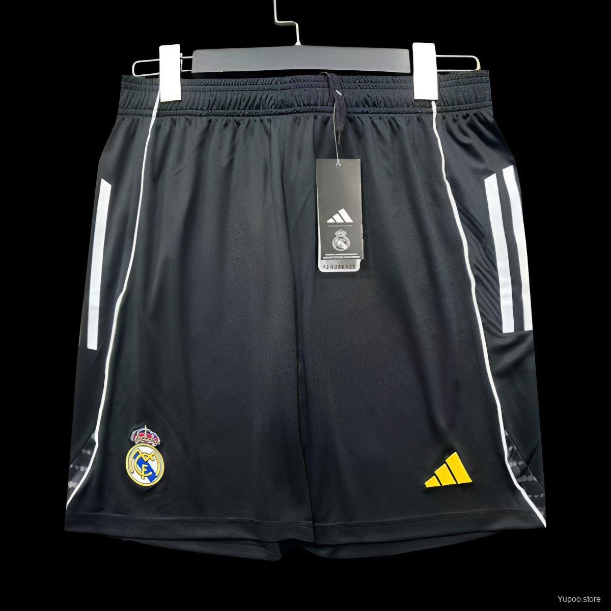 Short de Football Real Madrid€10.99