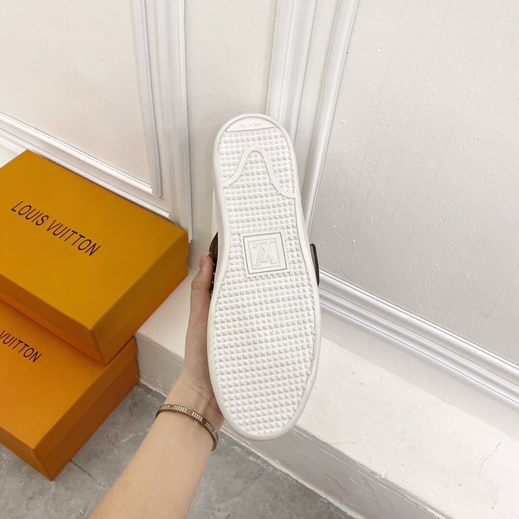 Louis Vuitton Frontrow Monogram Strap White