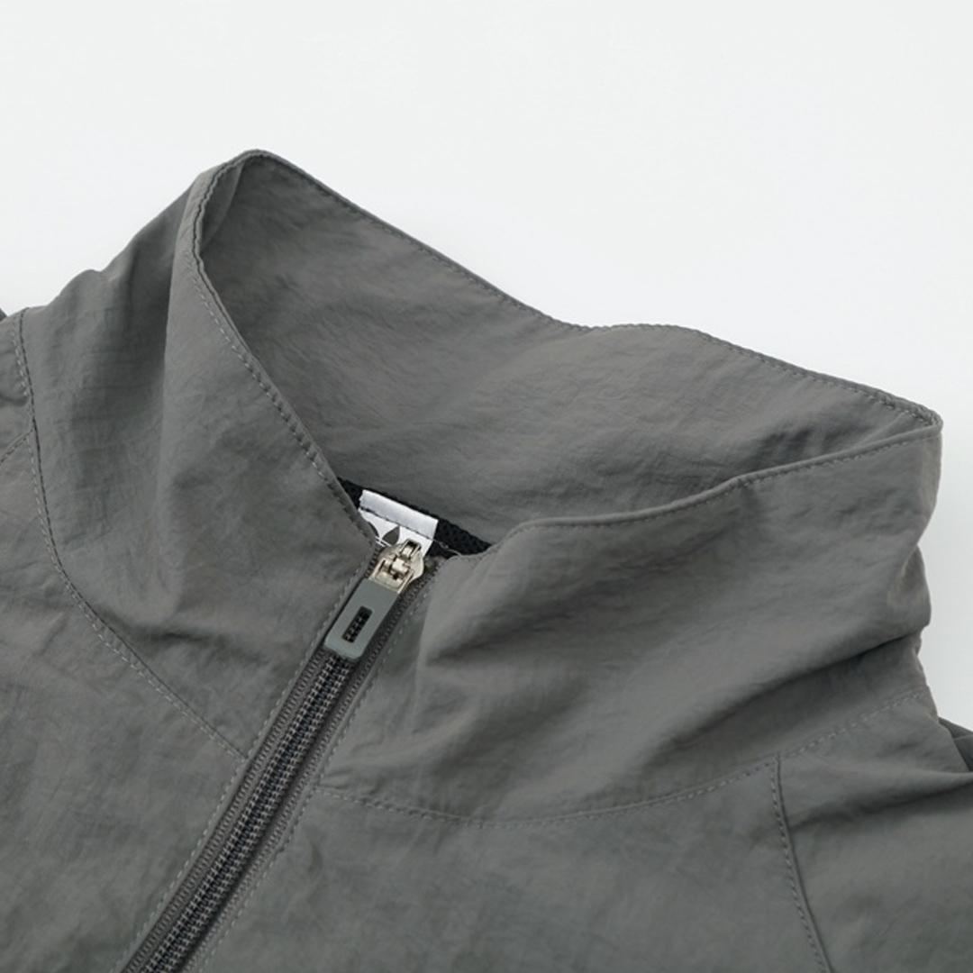 Real Madrid Windbreaker Jacket 2025/26 - Gray