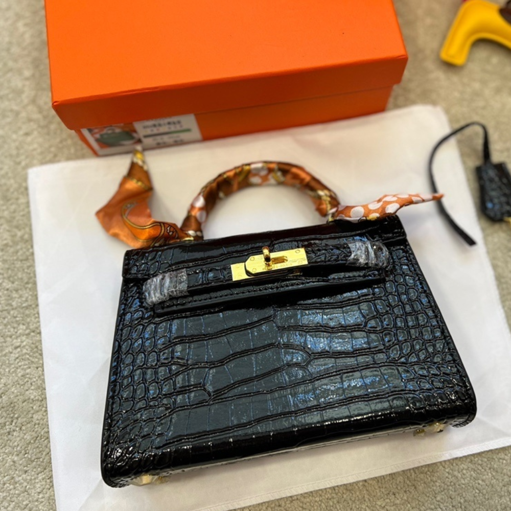 Hermès Kelly Mini Bag Black Crocodile 7.9 Inches