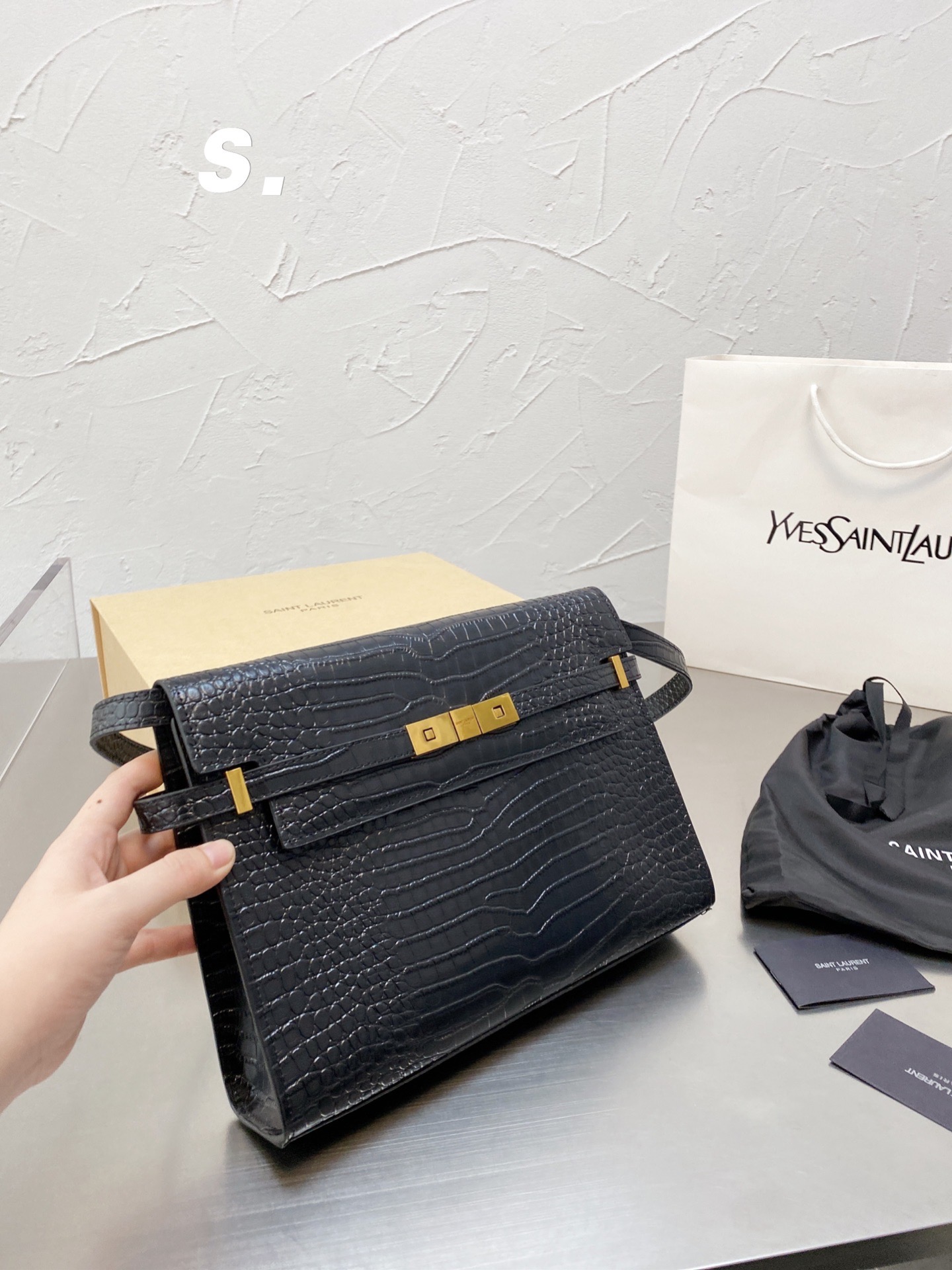 Saint Laurent Manhattan Shoulder Bag In Crocodile Embossed Shiny Black Gold 24Cm