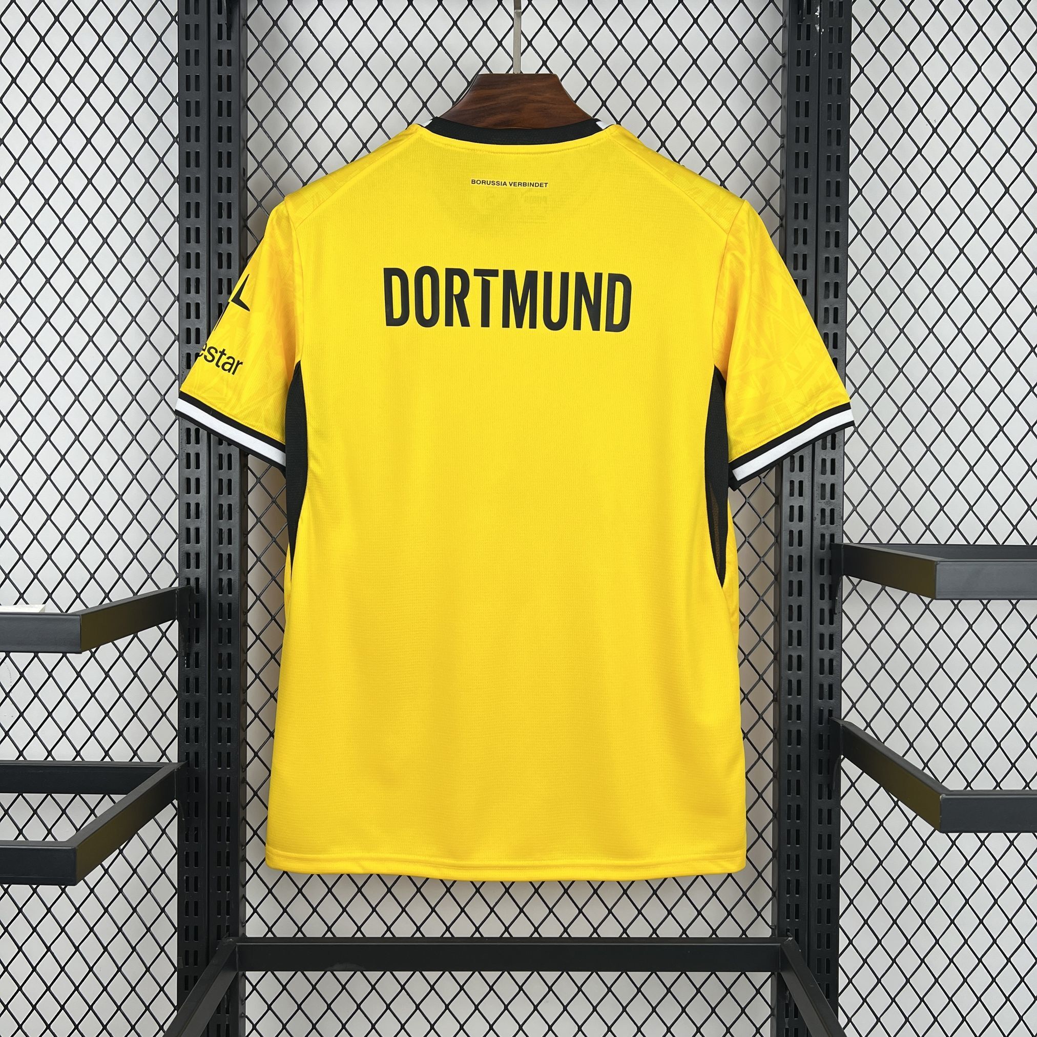 Borussia Dortmund Maillot Foot Domicile 2026 2027€14.99