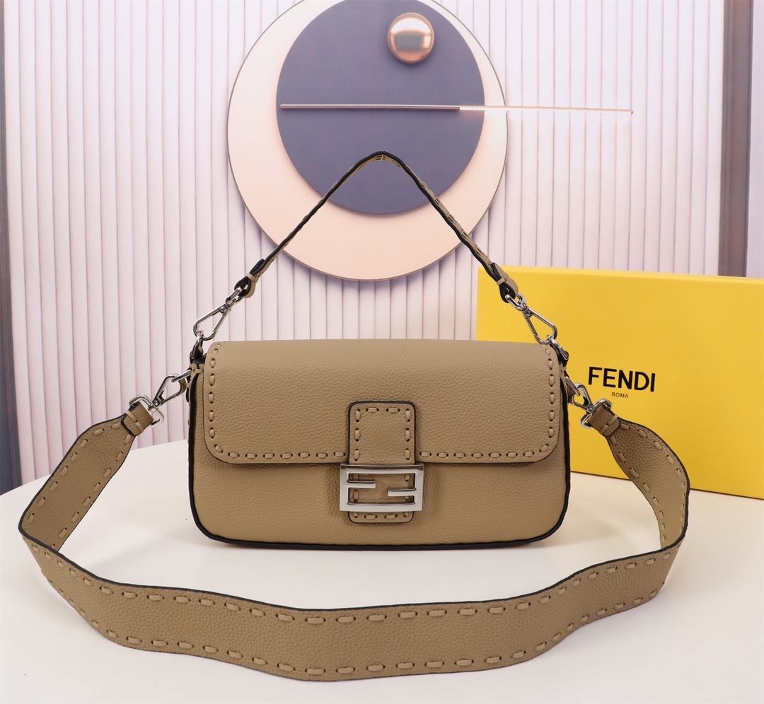 High-quality Fendi Baguette Cuoio Romano Selleria shoulder bag - cnluxepick