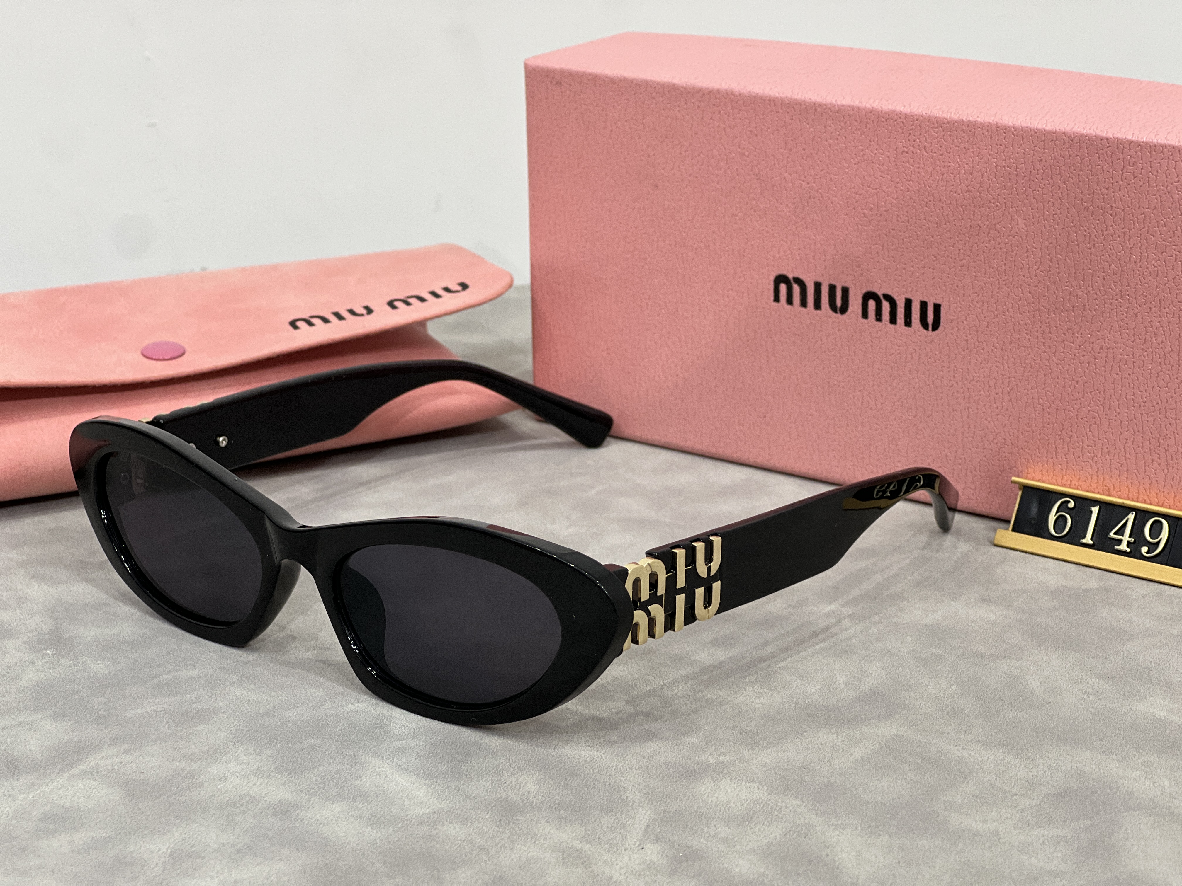 Miu Miu Fashion Sunglasses - cnluxepick