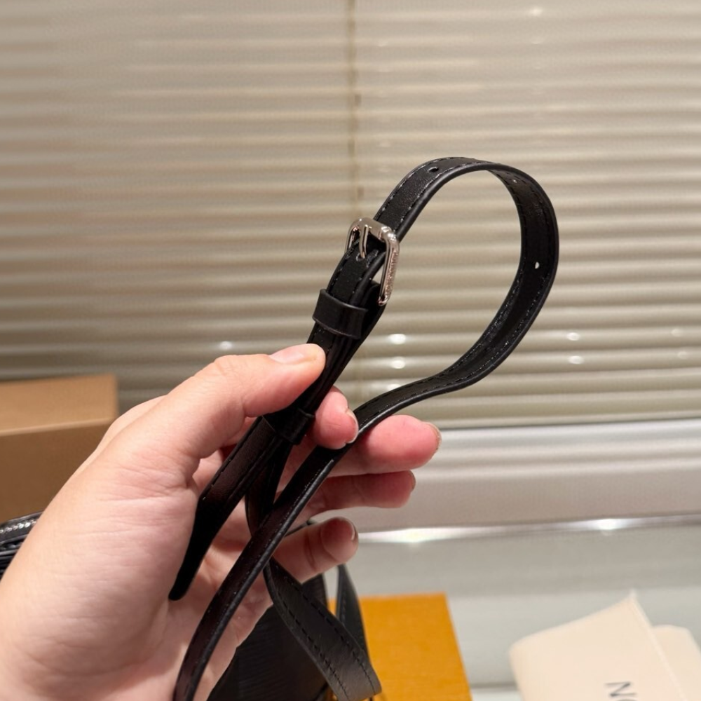 Louis Vuitton Nano Alma Epi Noir Black 7.1 Inches M81945