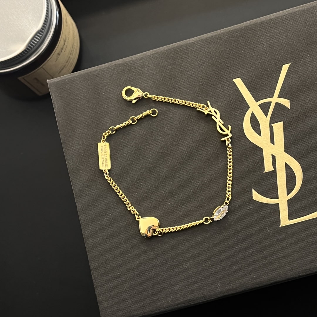 Saint Laurent Cassandre Heart Charm Bracelet Gold 701950Y15269137