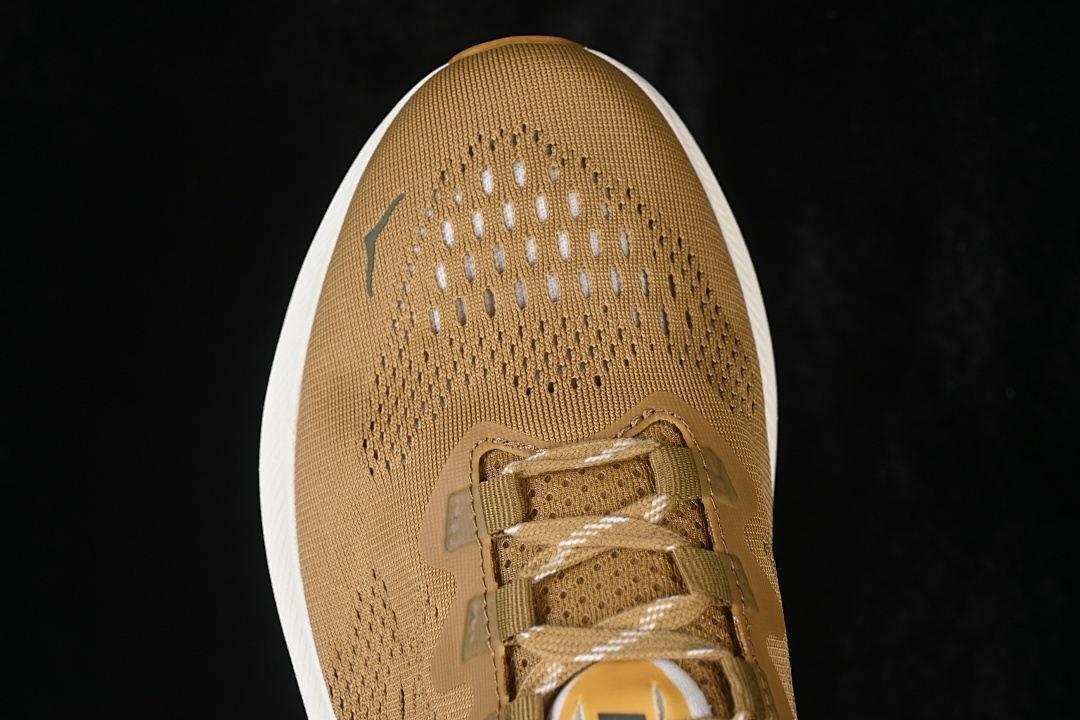 HOKA One One Kawana 2