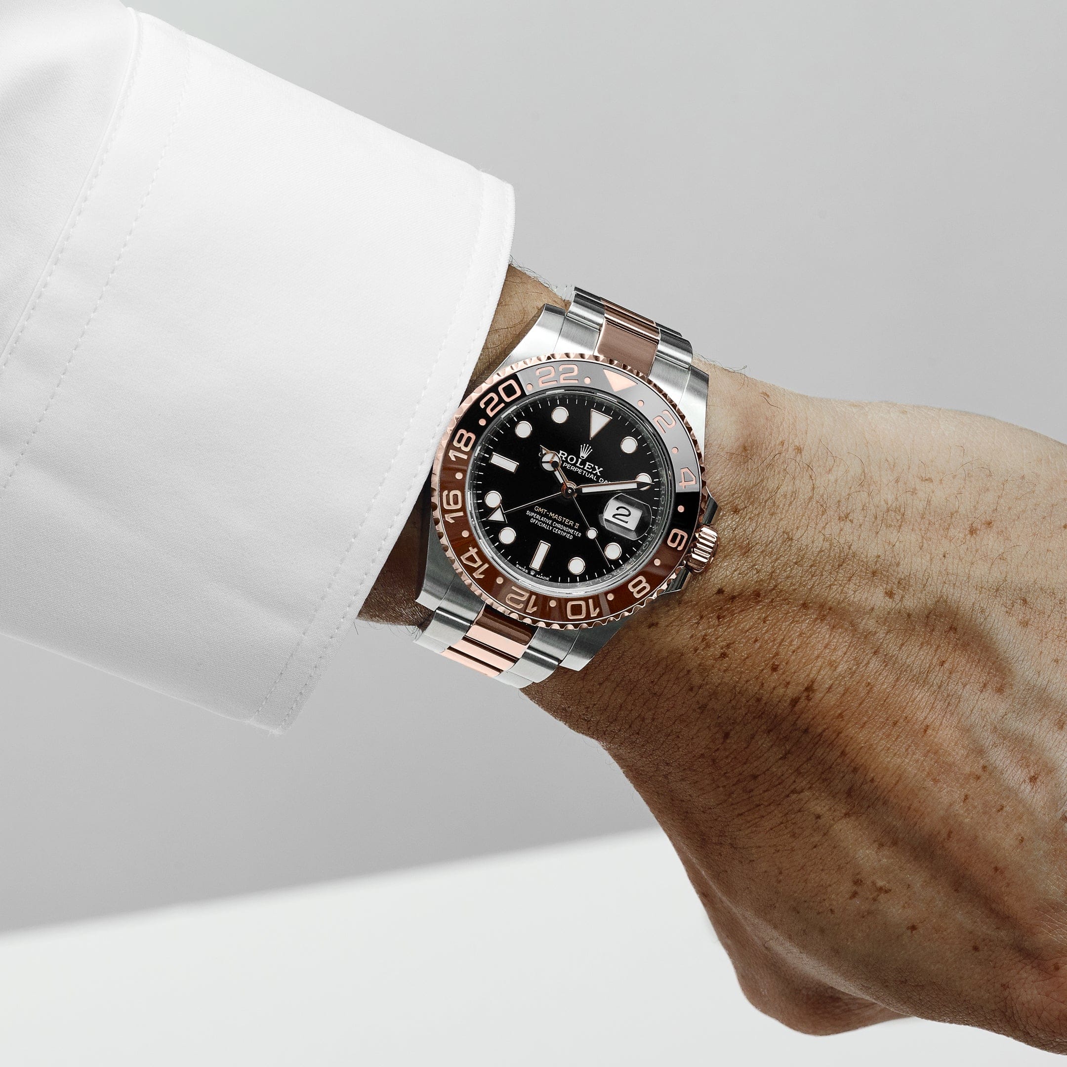 Rolex GMT-Master II 126711CHNR 'Root Beer' Stainless Steel Rose Gold Black Dial (2024)