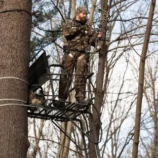 RIVERS EDGE Lockdown LD202E 21-Foot 2-Person Ladder Treestand – Sturdy Aluminum Platform with QuietLock Technology