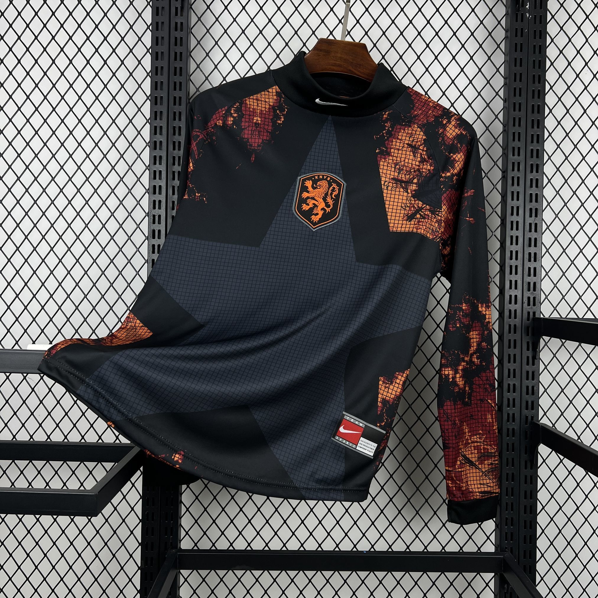 Pays-Bas maillot foot 2026 2027 Manches Longues Coupe Du Monde€38.99