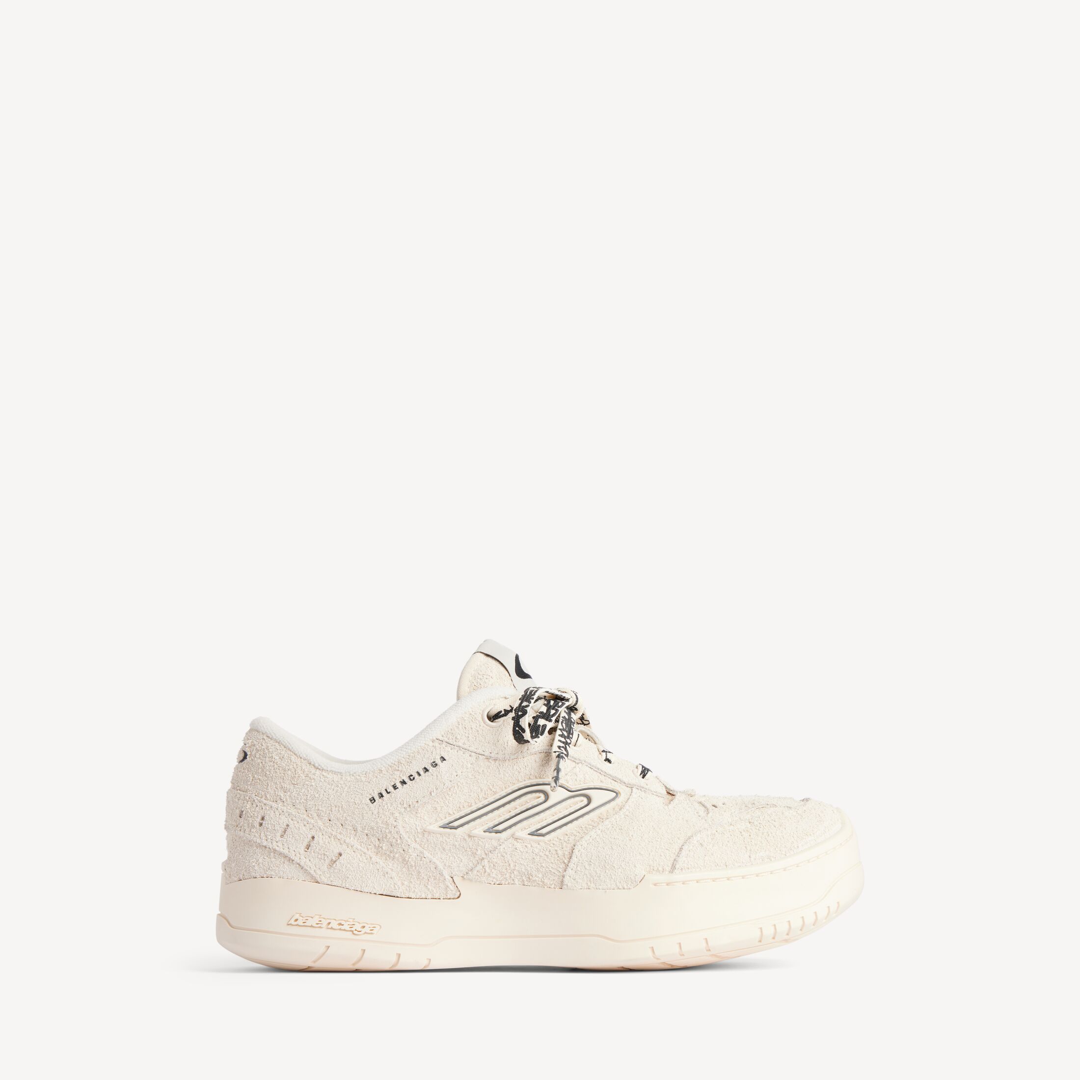 WOMEN'S HAMPTONS SUEDE PLATFORM SNEAKER IN Hamptons Platform Sneaker in beige and black brushed suede cowskin
