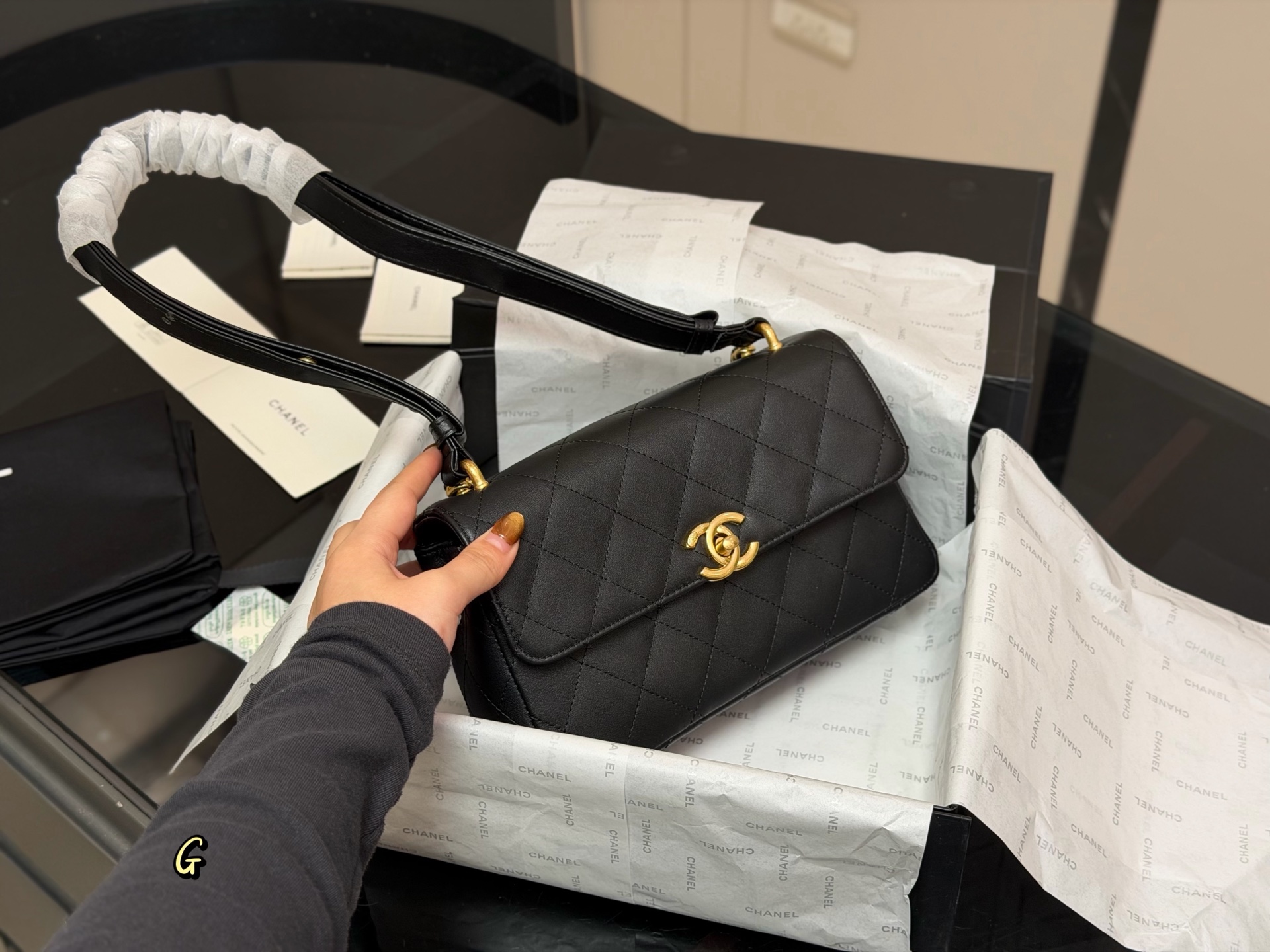 Chanel 26c Shoulder Bag - cnluxepick