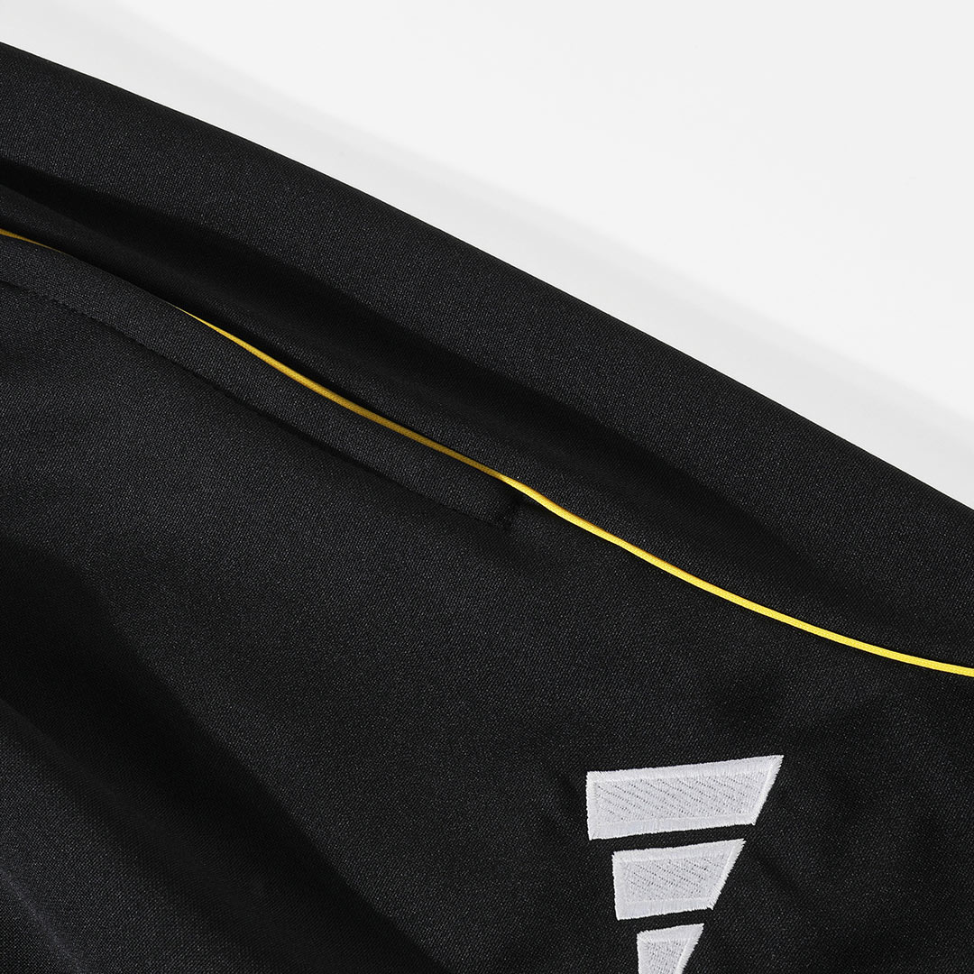 Real Madrid 1/4 Zip Tracksuit 2025/26 Black
