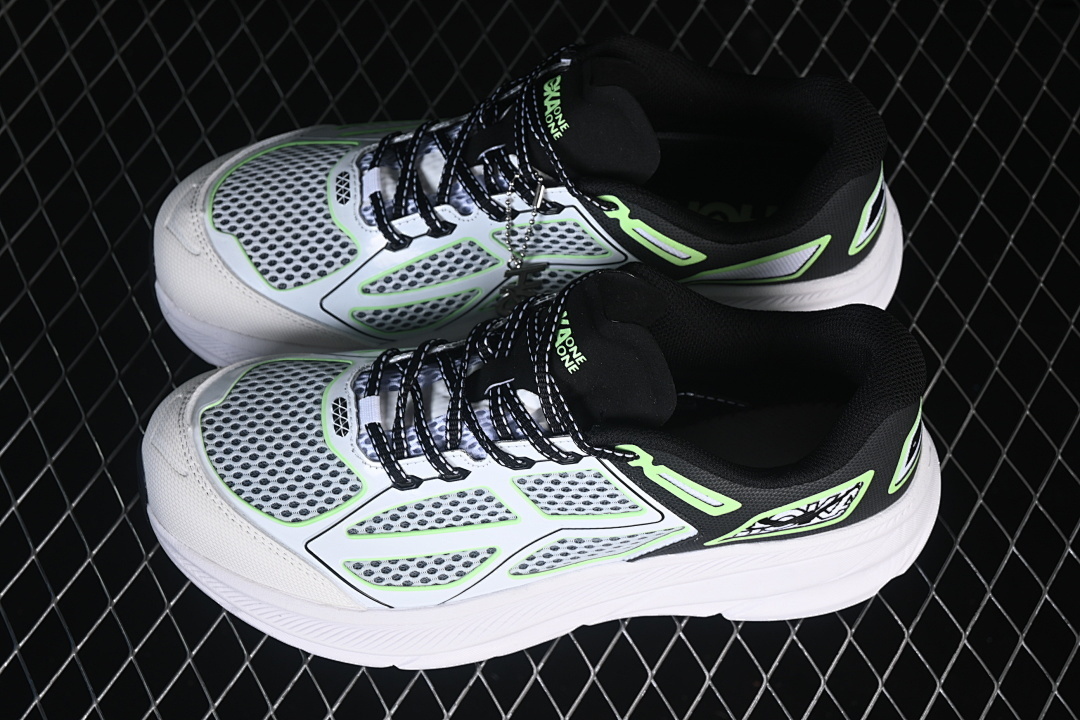 HOKA One One Clifton One 9
