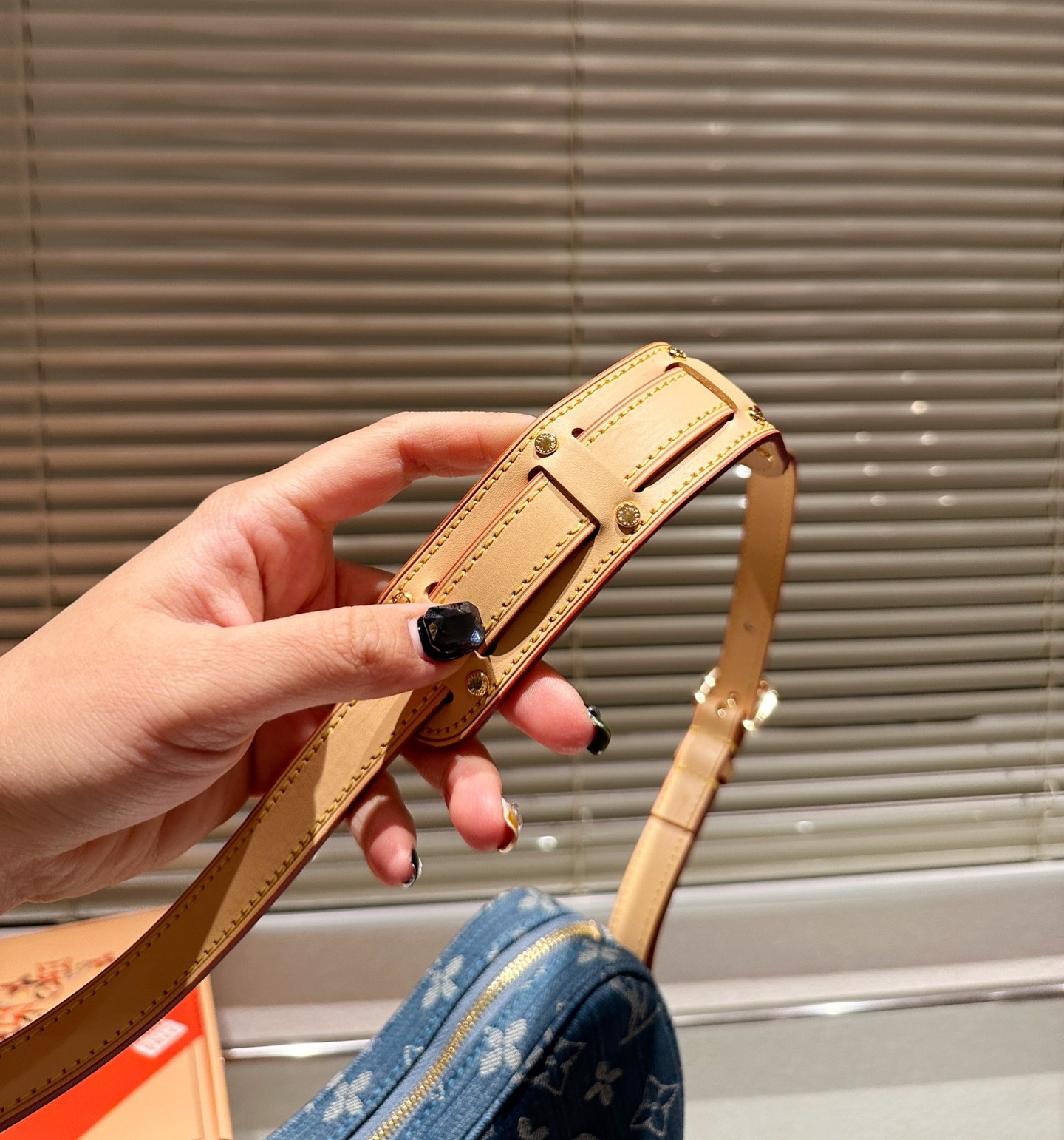 Louis Vuitton Croissant Mm Monogram Denim 25Cm M46856