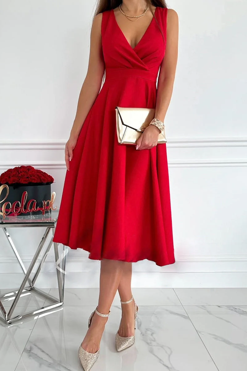 Elegant V-Neck Fit & Flare Midi DressClistos