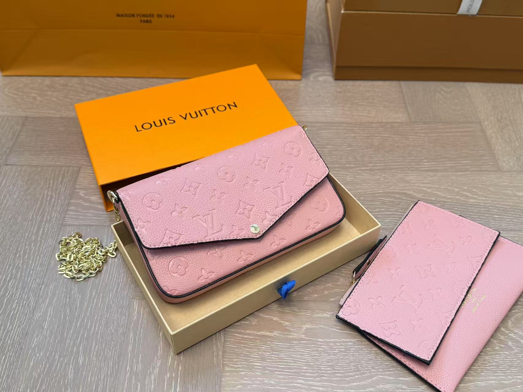 Louis Vuitton Pochette Félicie Monogram Shoulder Bag - cnluxepick